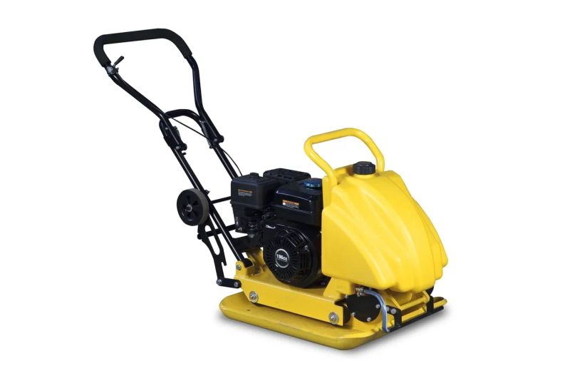 Виброплита TOR T-100 100,5 кг, 25кН Loncin бак, коврик, колесный комплект
